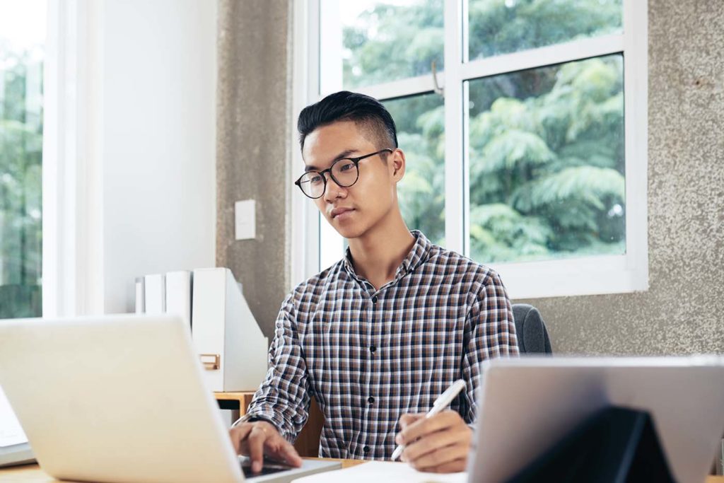 student studying online with tutoring center